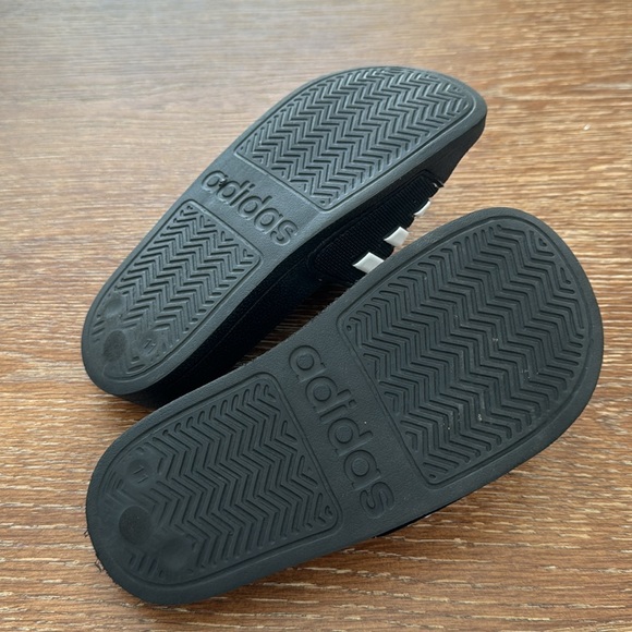 11T adidas slides - Picture 2 of 2